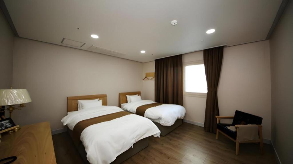 Hotel Aroha Jeju Seogwipo Eksteriør billede