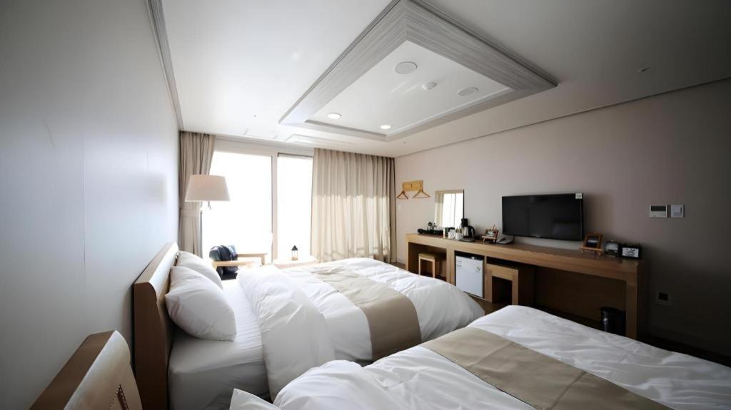 Hotel Aroha Jeju Seogwipo Eksteriør billede