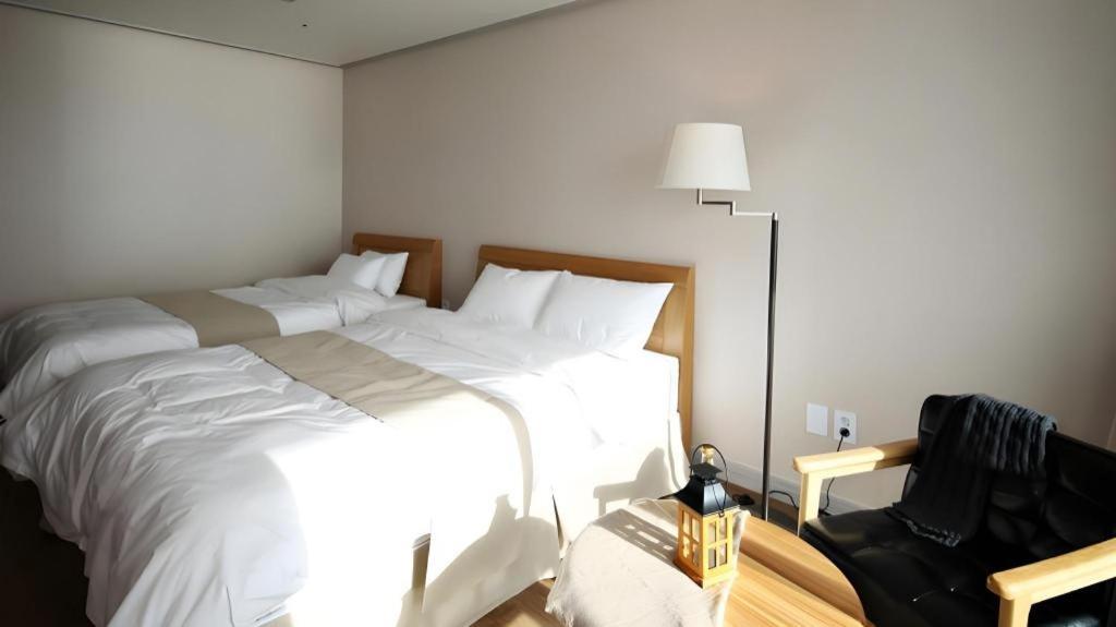 Hotel Aroha Jeju Seogwipo Eksteriør billede