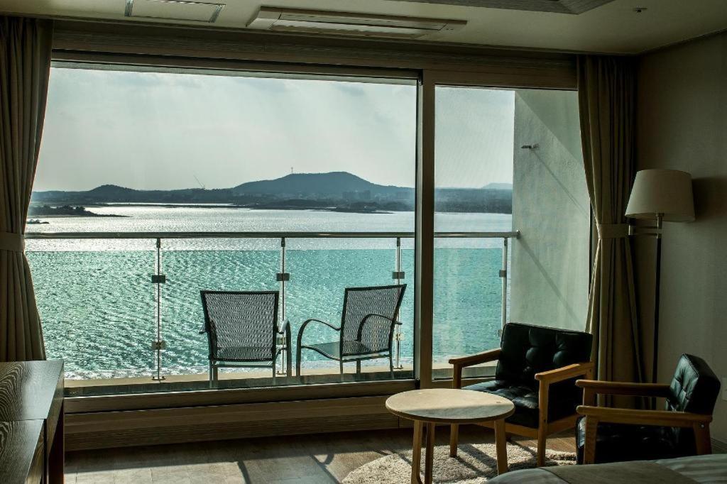 Hotel Aroha Jeju Seogwipo Eksteriør billede